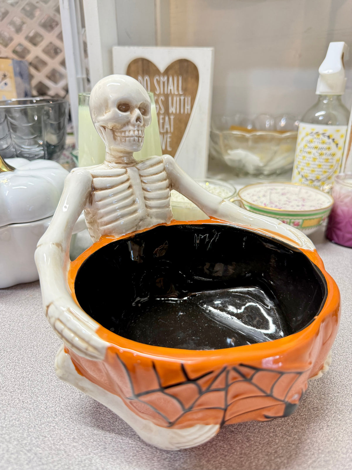 Skellaton Pumpkin Candle