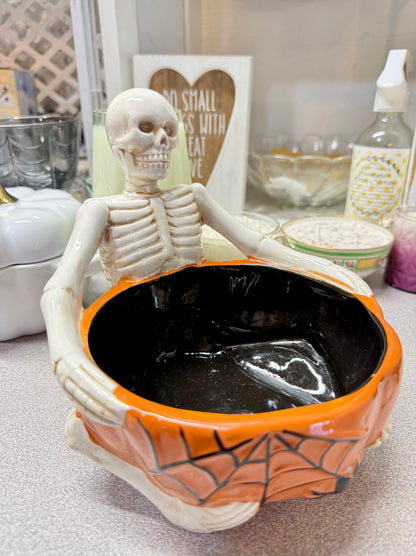 Skellaton Pumpkin Candle