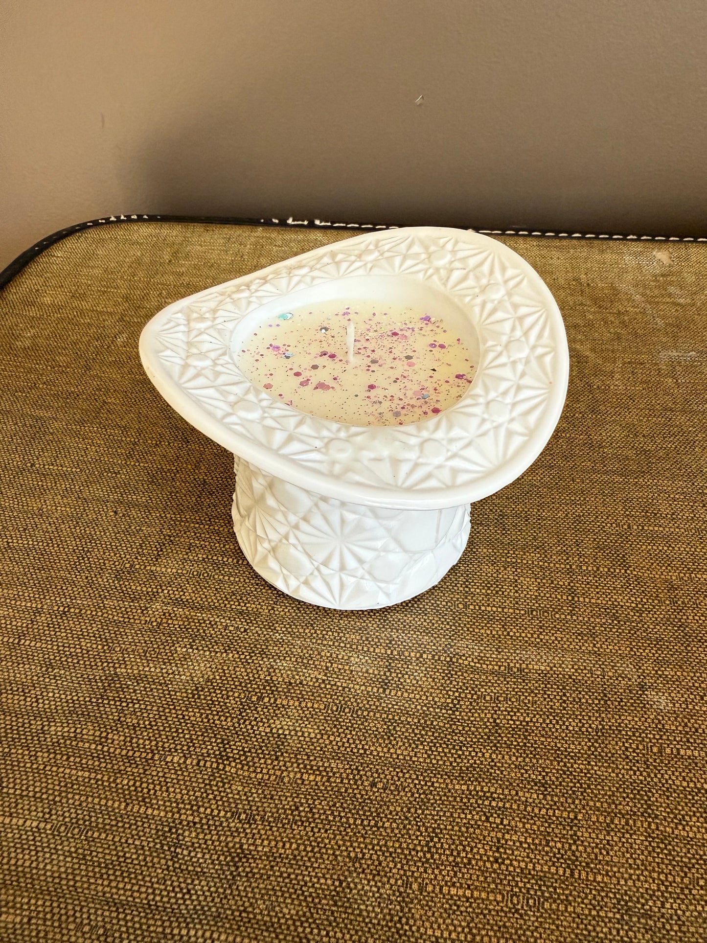 Fenton Daisy and Button Milk Glass Top Hat